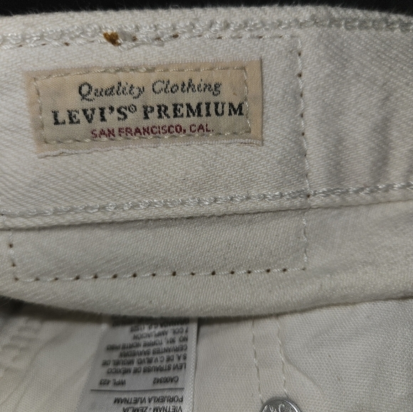 Levi's 501 Premium Denim 90's Button Fly Wider Leg Size 31/30 - Picture 3 of 7